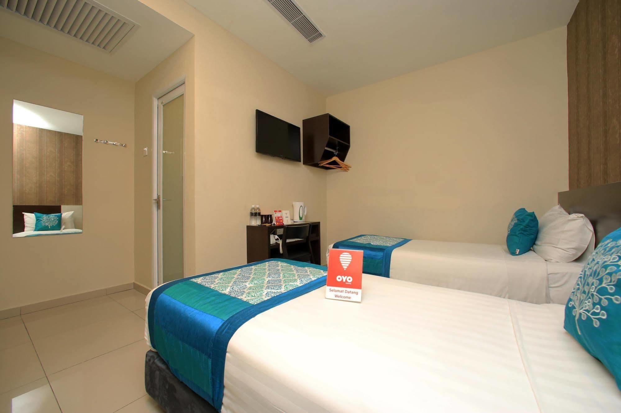 Hotel Oyo Premium Changkat Jalan Berangan